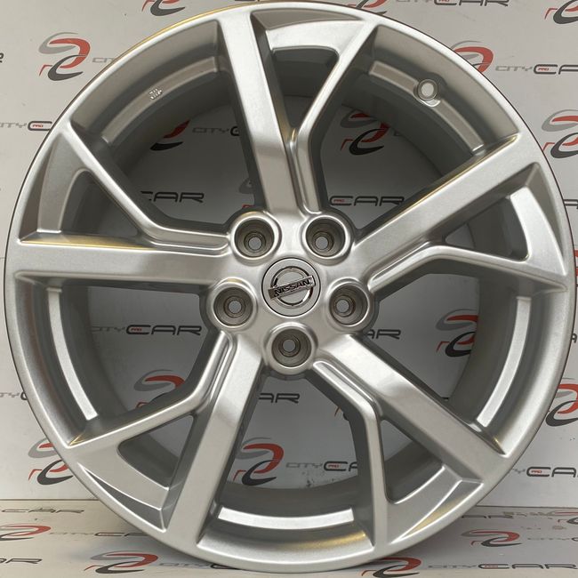 19 Alu felne Nissan 5x114,3, 19x8j, et50, cb 66.